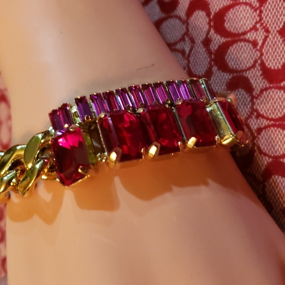 Lady in Red/ Beautiful - Picture 2 of 7